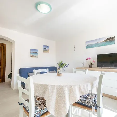 Maestrale A 300m Dalla Apartment